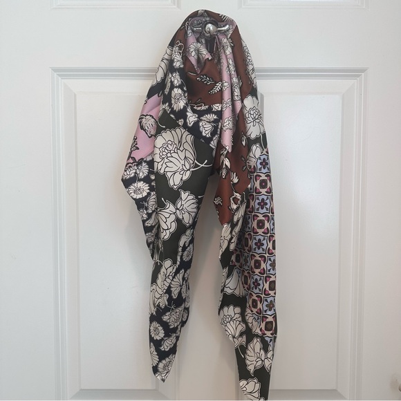 NWOT Max Mara Weekend Label-cut Printed Silk Twin Scarf Sz:90*90cm Spring/Summer - Picture 7 of 16
